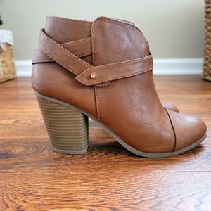 LC Lauren Conrad Ankle Boots